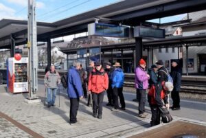 Am Bahnhof